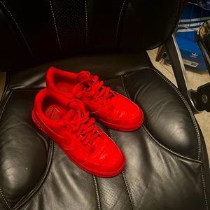 AIR FORCE 1 (RED)  [ SIZE 8 ] USED
